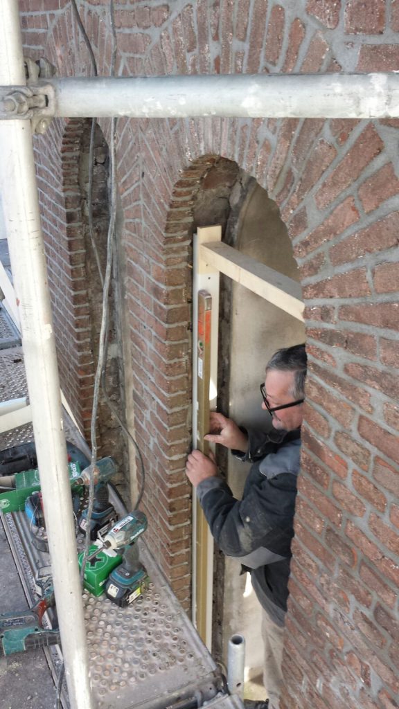 restauratie / verbouw van kerk tot woning / woonhuis in Purmerland door aannemersbedrijf Wielink