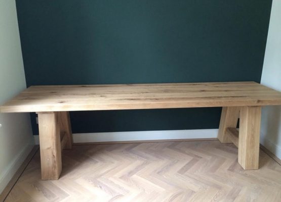 meubelen-eikenhouten-tafel-aannemersbedrijf-wielink