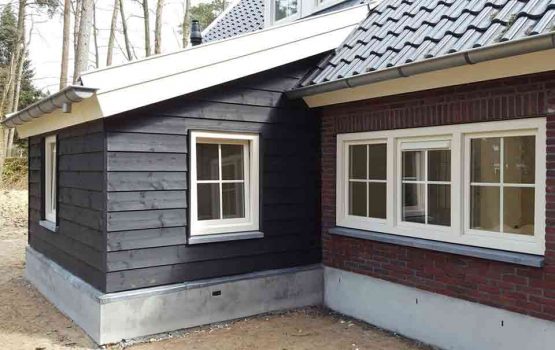 recreatiewoning met aanbouw (klompenhok)