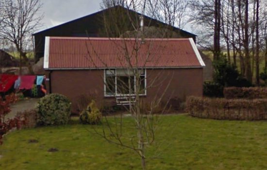 Oude noodwoning die werd vervangen voor een landelijk huis in Kamperveen door aannemersbedrijf Wielink