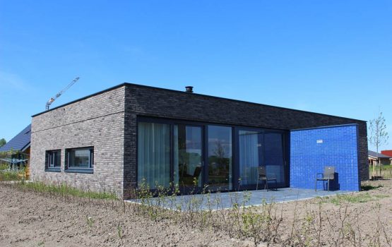 Bouw van moderne kubus vrijstaande woning op Oosterwold in Almere