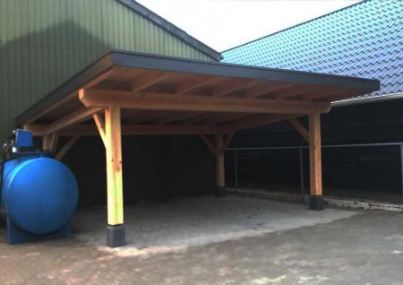 exclusieve houtbouw aannemersbedrijf Wielink - bouw van douglas carport