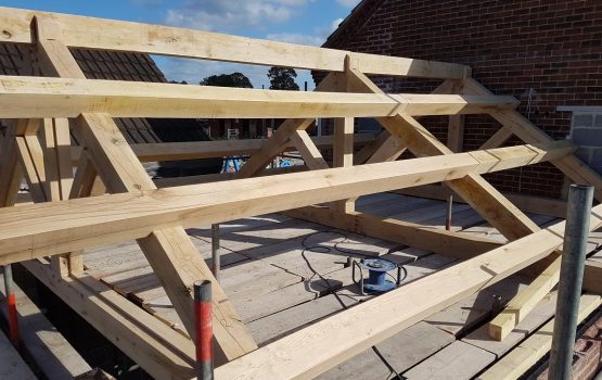 prefab eiken dakconstructie laten maken - Wielink houtbouw bouwpakket